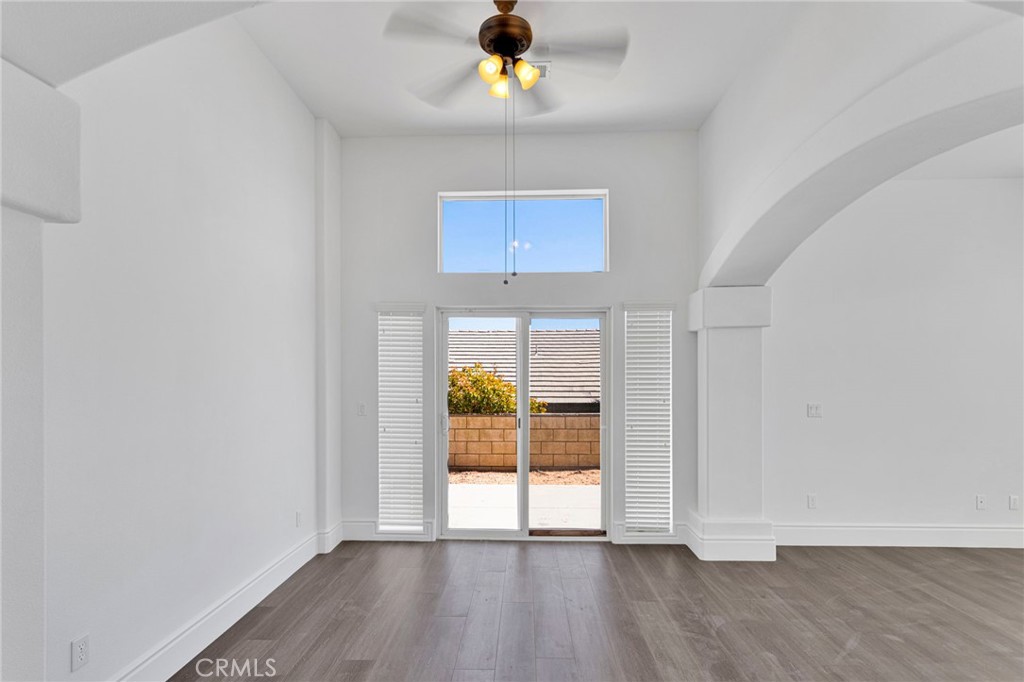 16233 Ridge View Drive Property Photo 7