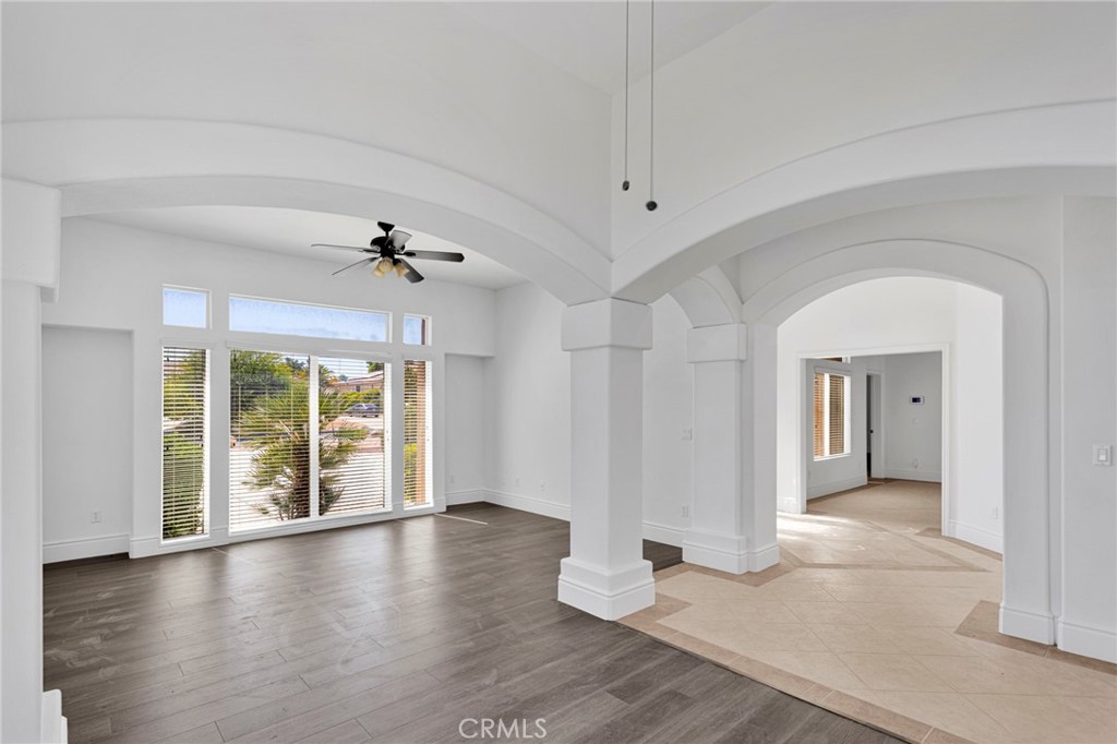16233 Ridge View Drive Property Photo 8
