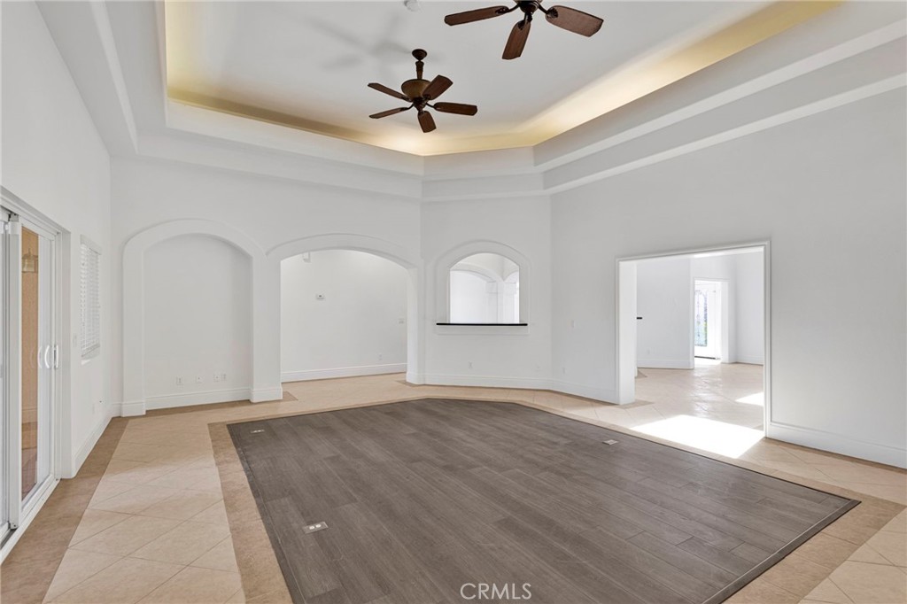 16233 Ridge View Drive Property Photo 18