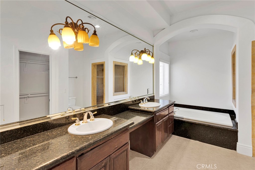 16233 Ridge View Drive Property Photo 25