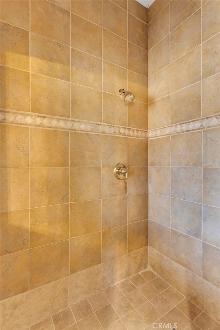 16233 Ridge View Drive Property Photo 28
