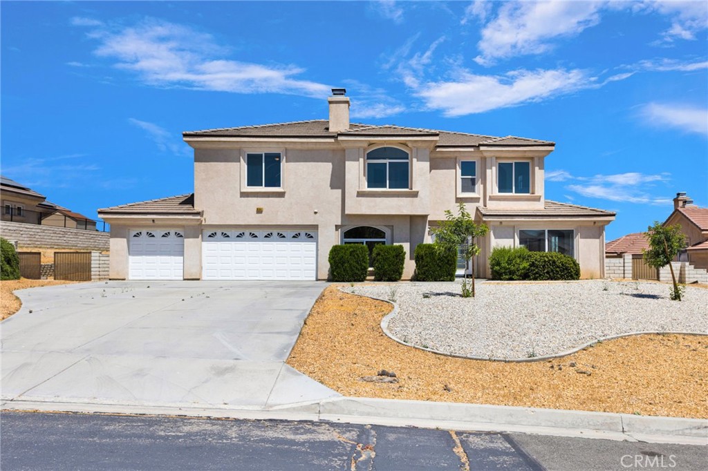 16245 Ridge View Drive Property Photo 2