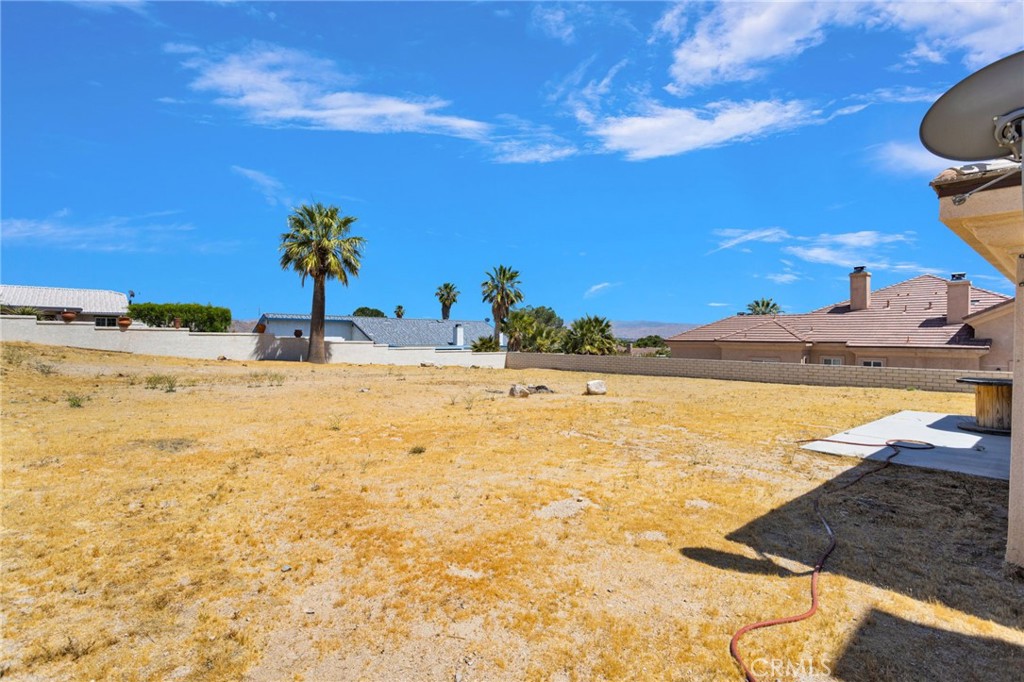 16245 Ridge View Drive Property Photo 5
