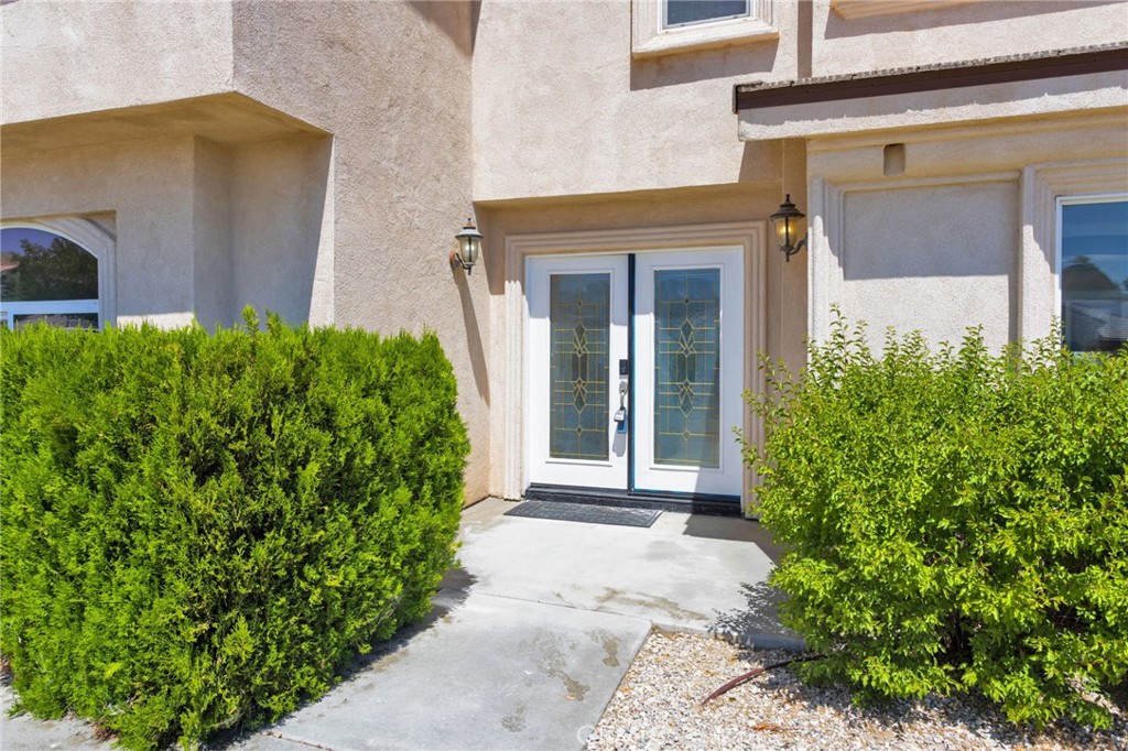 16245 Ridge View Drive Property Photo 11