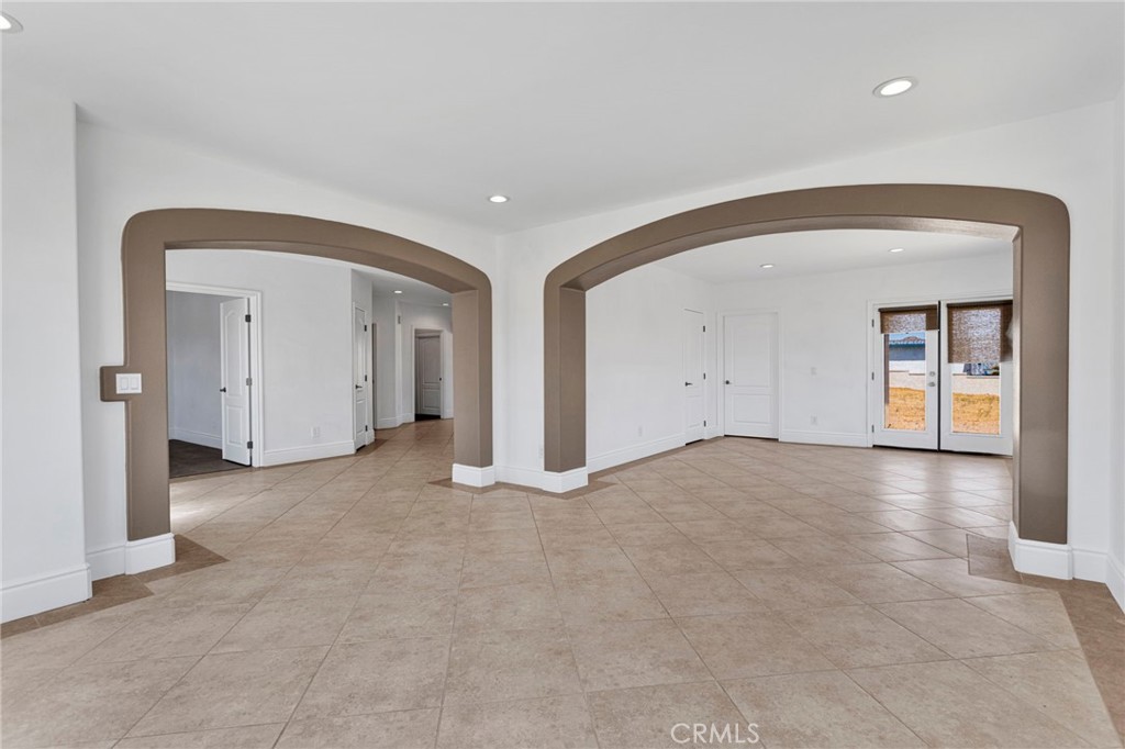 16245 Ridge View Drive Property Photo 17