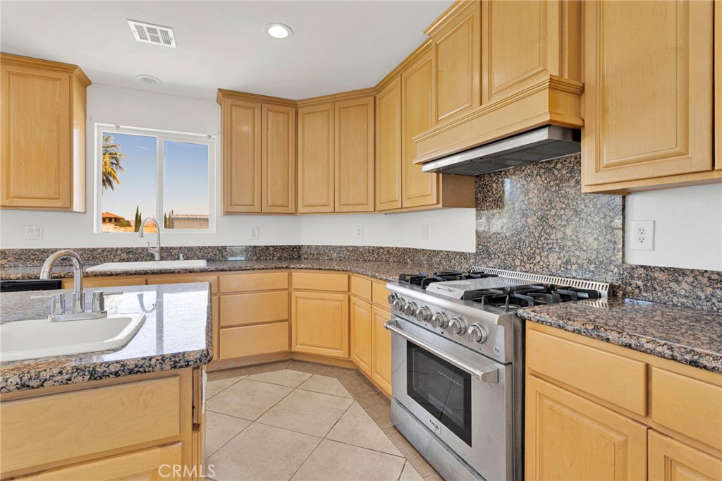 16245 Ridge View Drive Property Photo 20