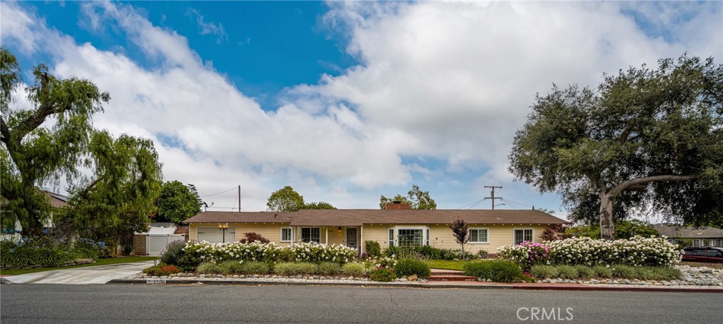 1706 Berkeley Property Photo 6