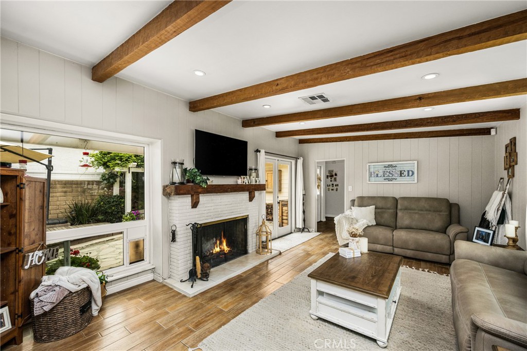 1706 Berkeley Property Photo 8