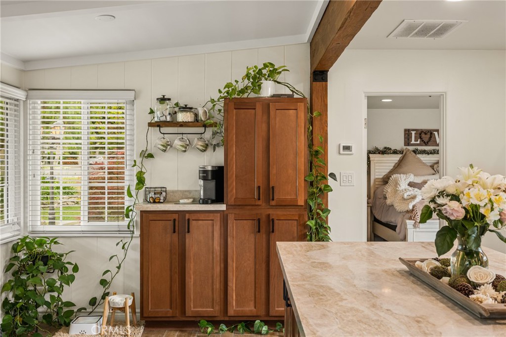 1706 Berkeley Property Photo 25
