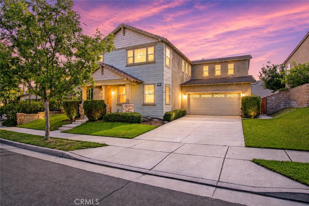 25050 Cliffrose Property Photo 1
