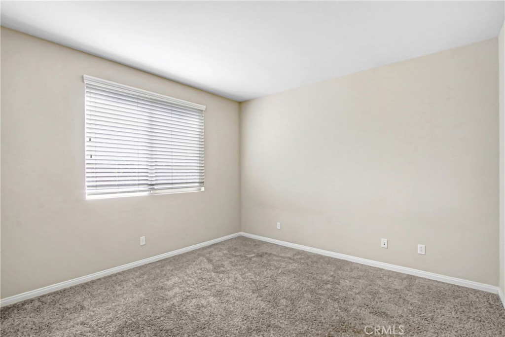 25050 Cliffrose Property Photo 24