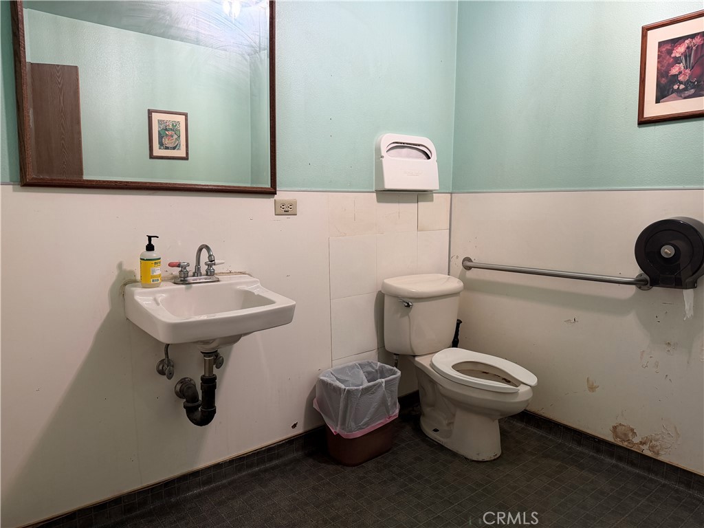 14325 Ramona Property Photo 14