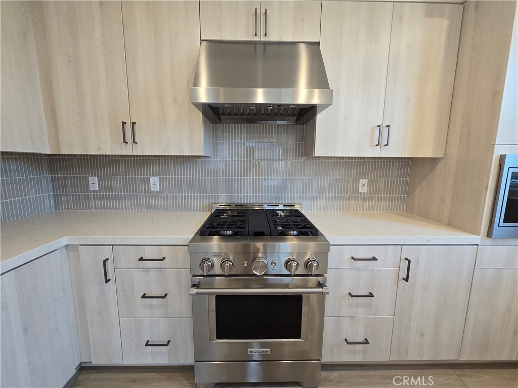 4222 Marigold Property Photo 6