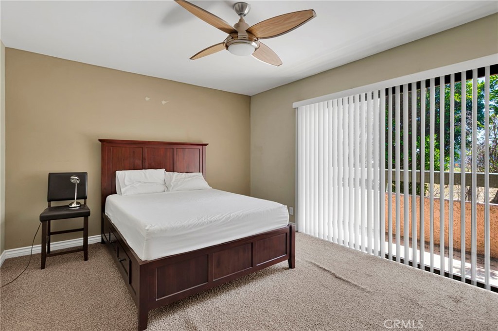 9906 Owensmouth 14 Property Photo 25