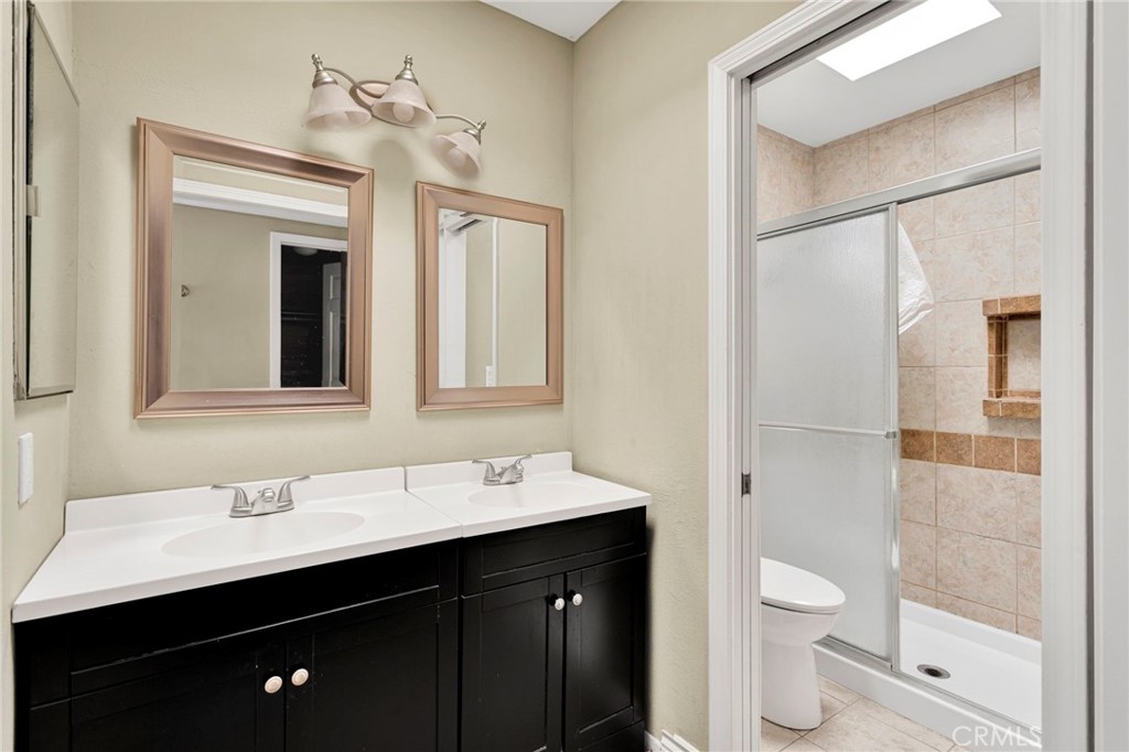 9906 Owensmouth 14 Property Photo 29