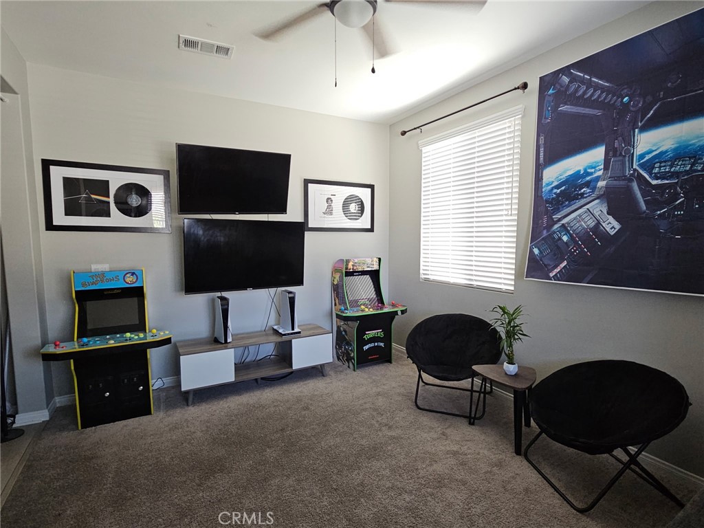 4633 Eagle Property Photo 4