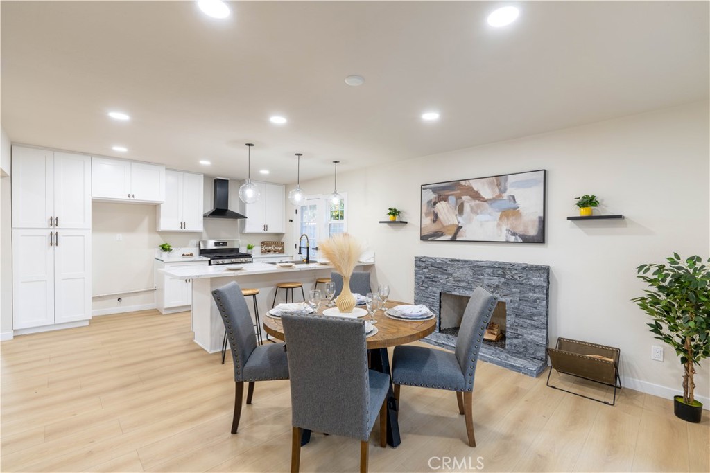 8584 Camelia Property Photo 1