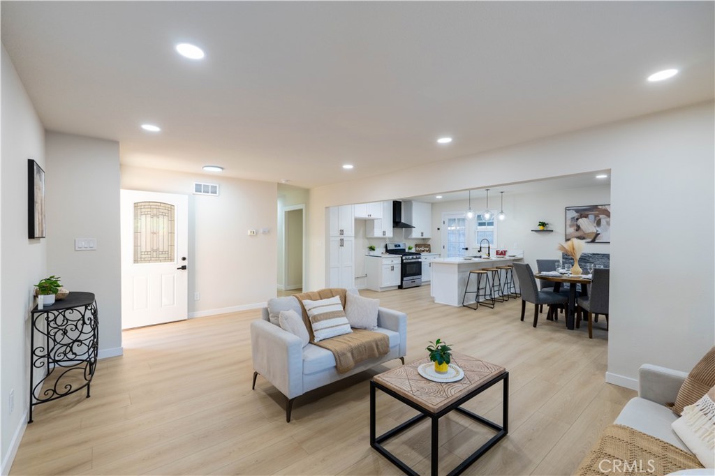 8584 Camelia Property Photo 4
