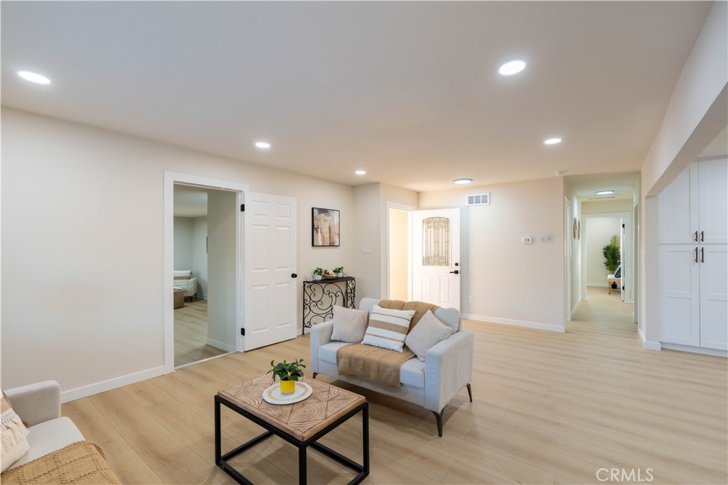 8584 Camelia Property Photo 10