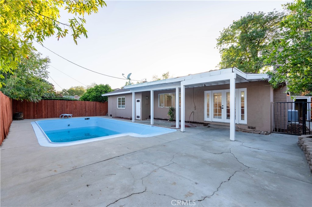 8584 Camelia Property Photo 23