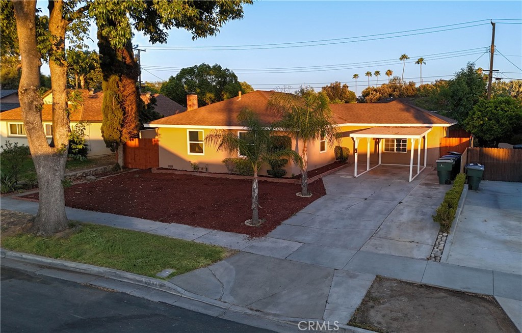 8584 Camelia Property Photo 29