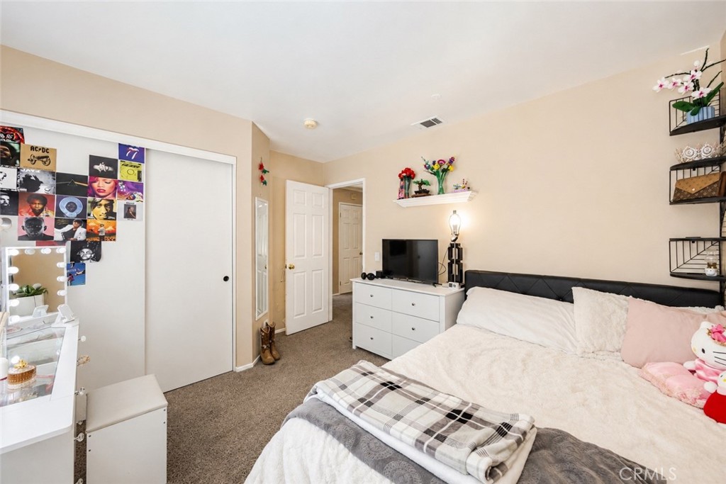 7560 Seine Property Photo 26