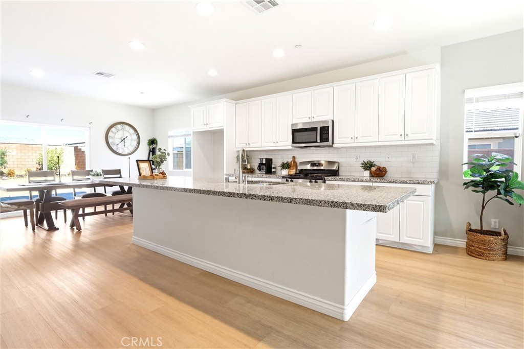 13342 Ficus Court Property Photo 12