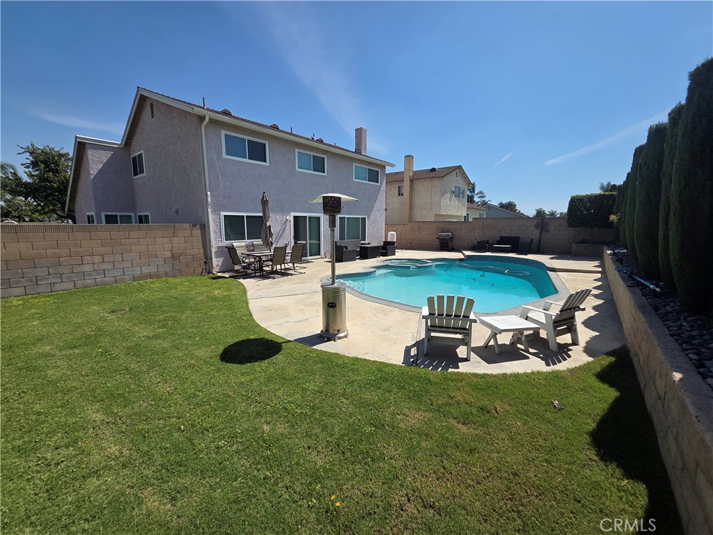 2632 S Augusta Avenue Property Photo 15