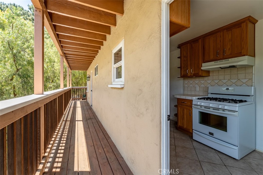 8248 Mannix Property Photo 13