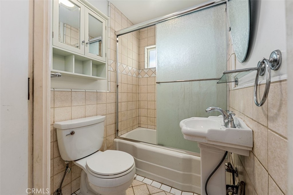 8248 Mannix Property Photo 26