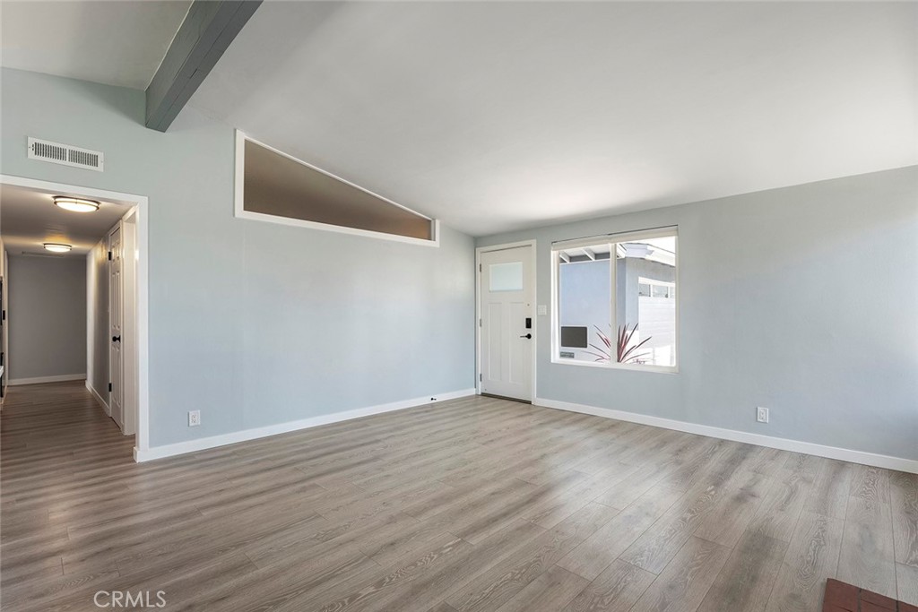 5446 Granada Street Property Photo 8