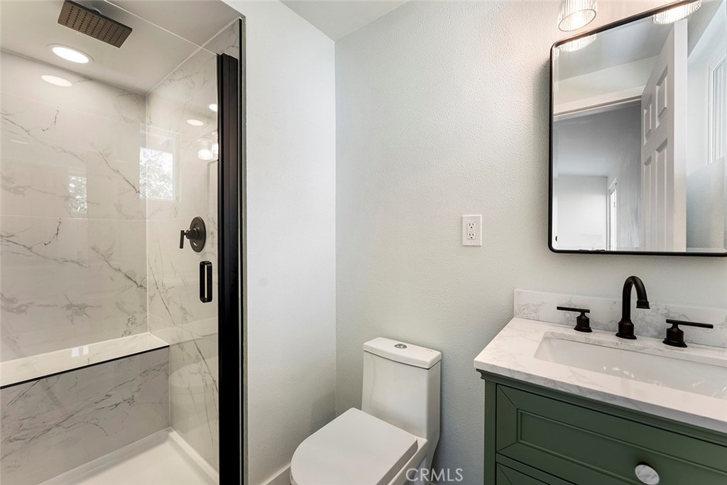 5446 Granada Street Property Photo 19