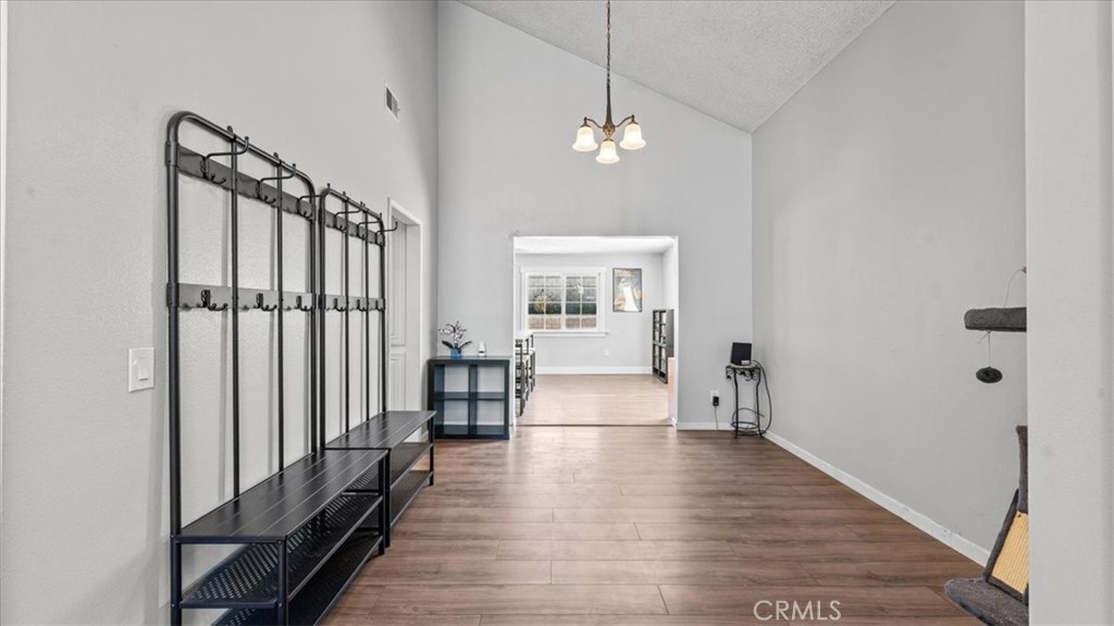 1445 E Bermuda Dunes Property Photo 15