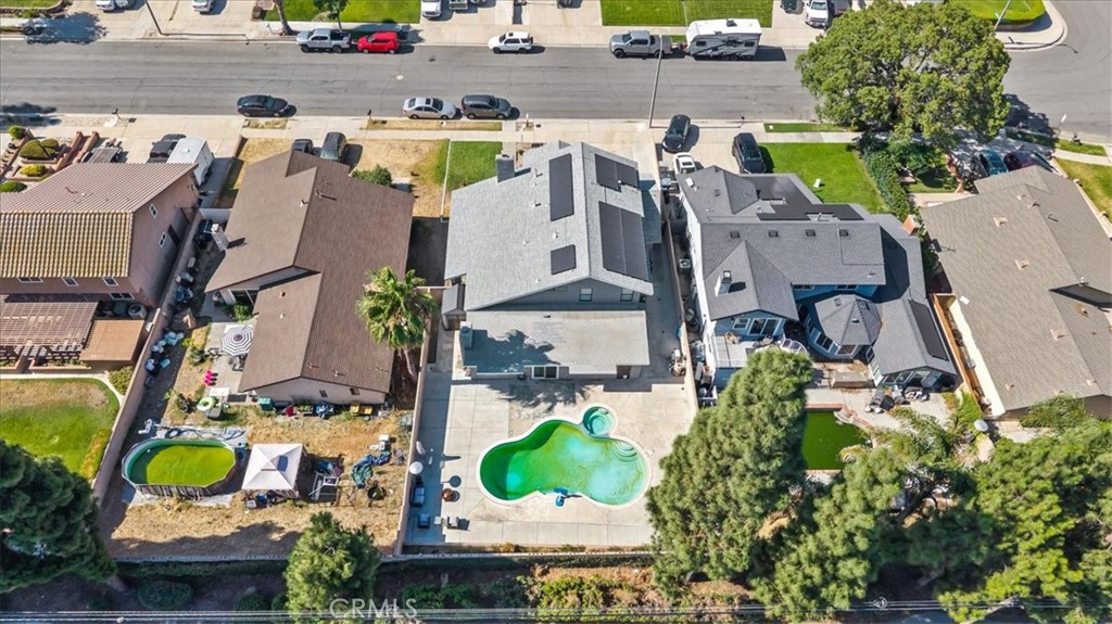 1445 E Bermuda Dunes Property Photo 24