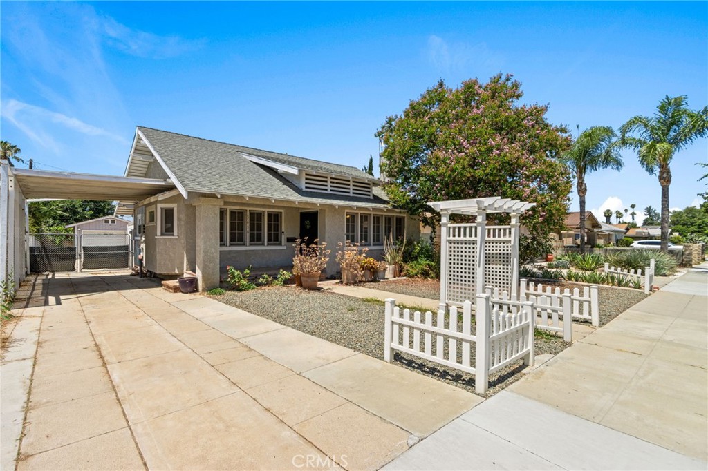 3658 Hoover Street Property Photo 2
