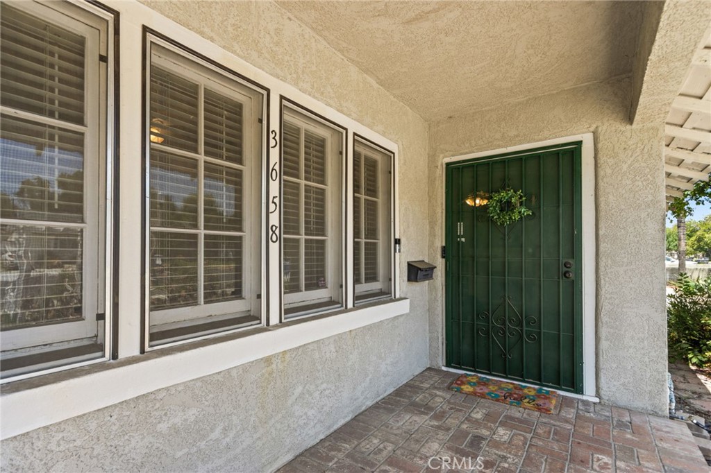 3658 Hoover Street Property Photo 4