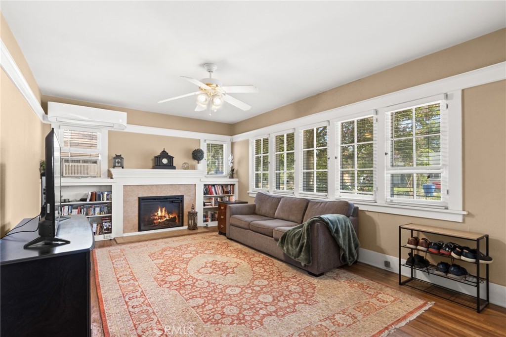 3658 Hoover Street Property Photo 6