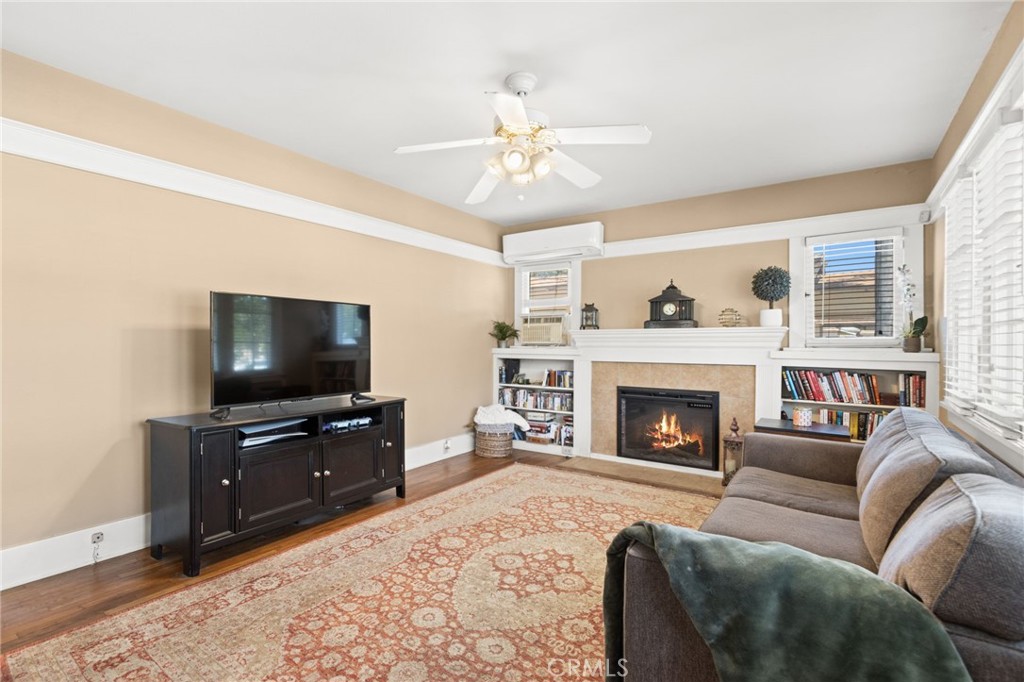 3658 Hoover Street Property Photo 7