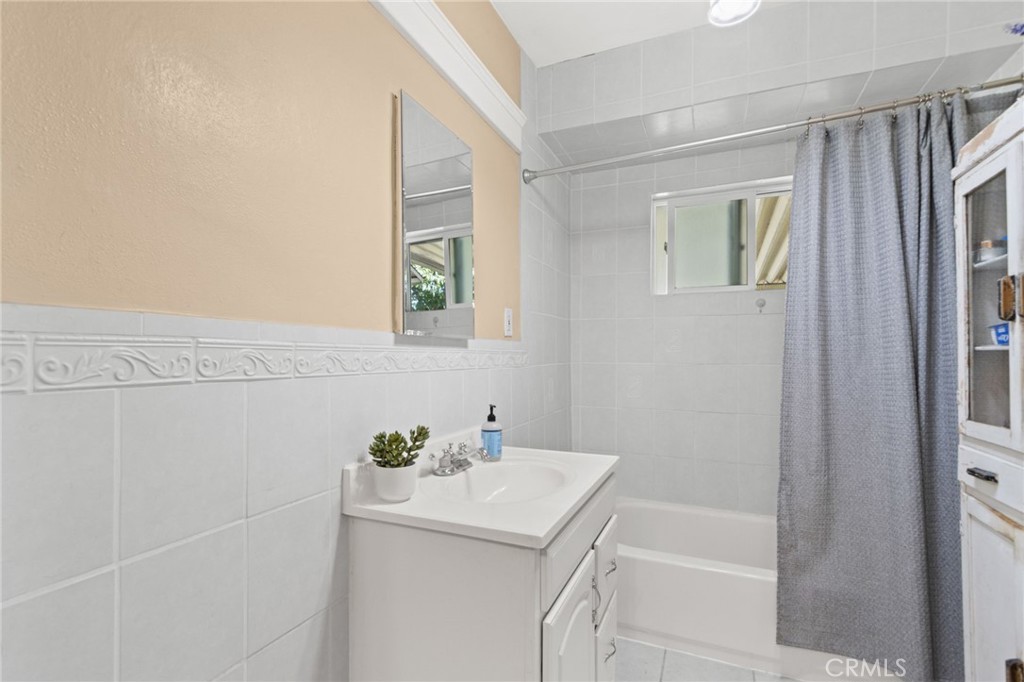 3658 Hoover Street Property Photo 21