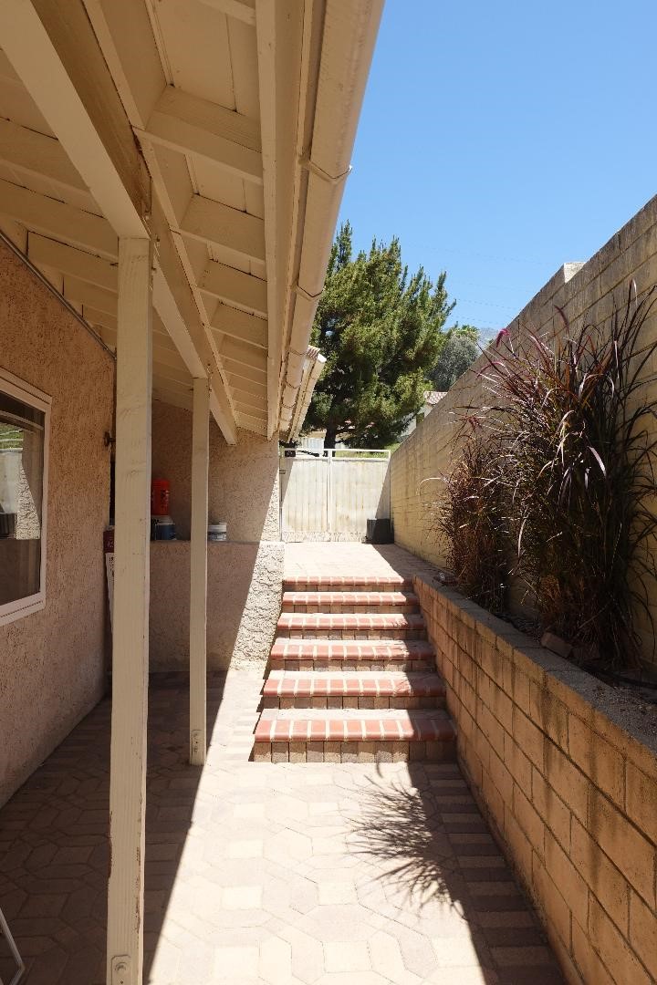 2534 E Vista Property Photo 10