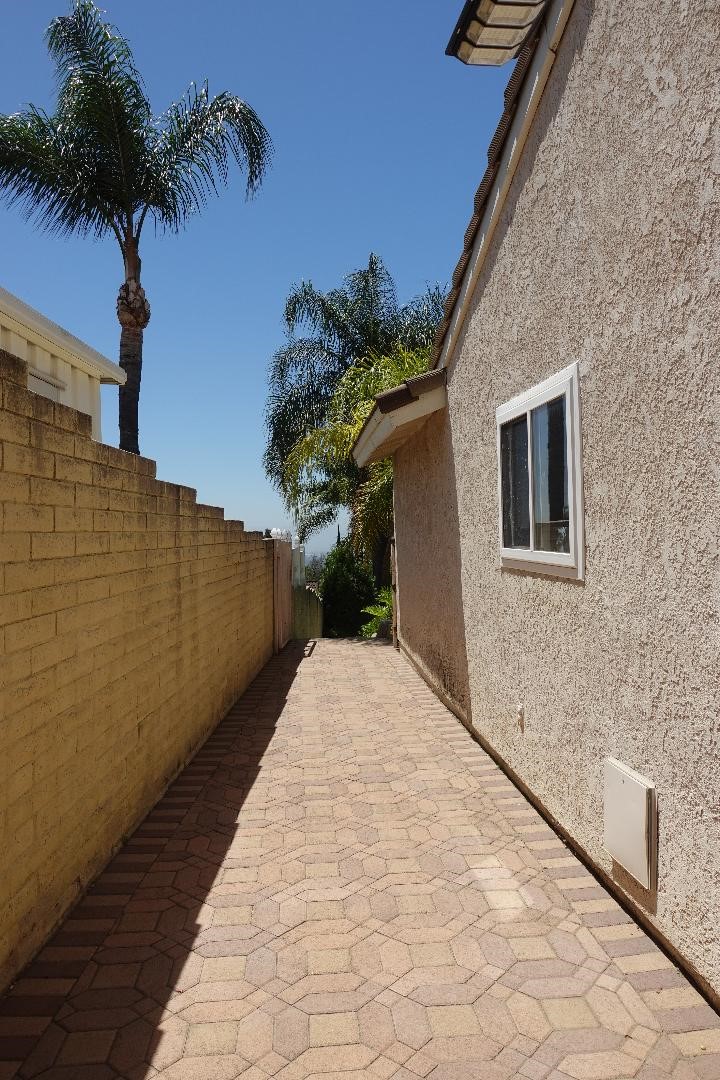 2534 E Vista Property Photo 11