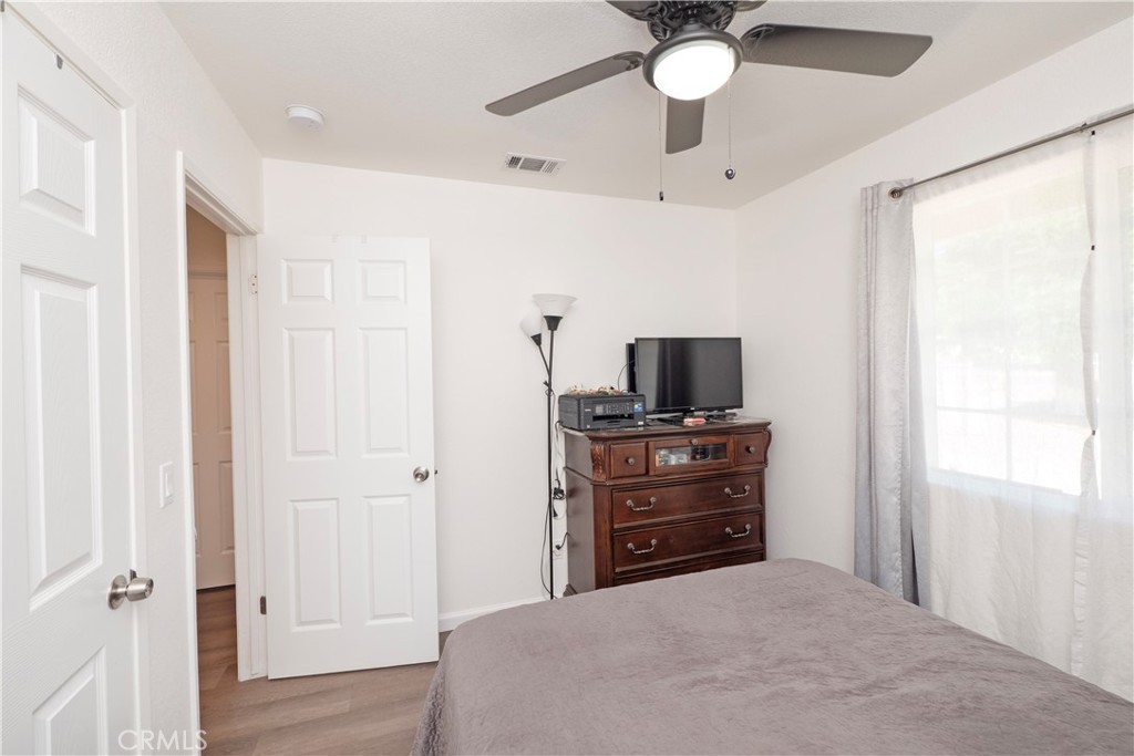 10707 Redwood Property Photo 12