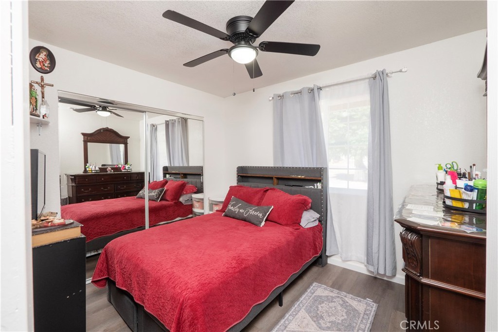 10707 Redwood Property Photo 15