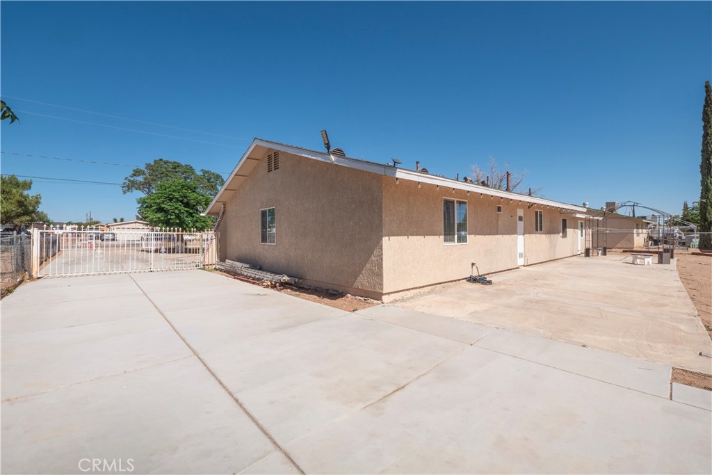 10707 Redwood Property Photo 21