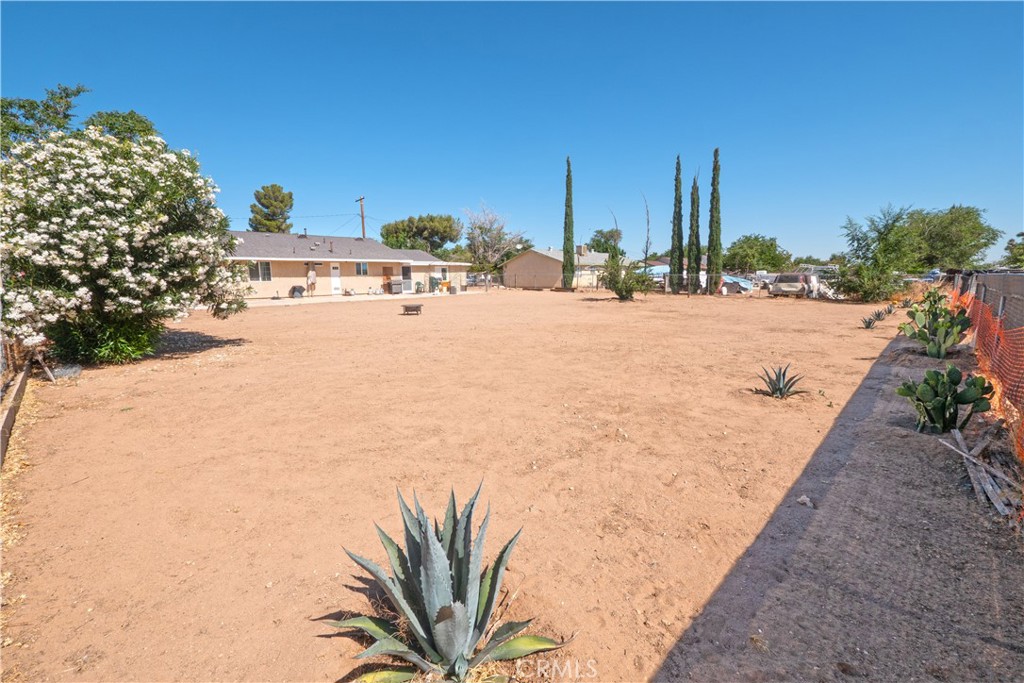 10707 Redwood Property Photo 28