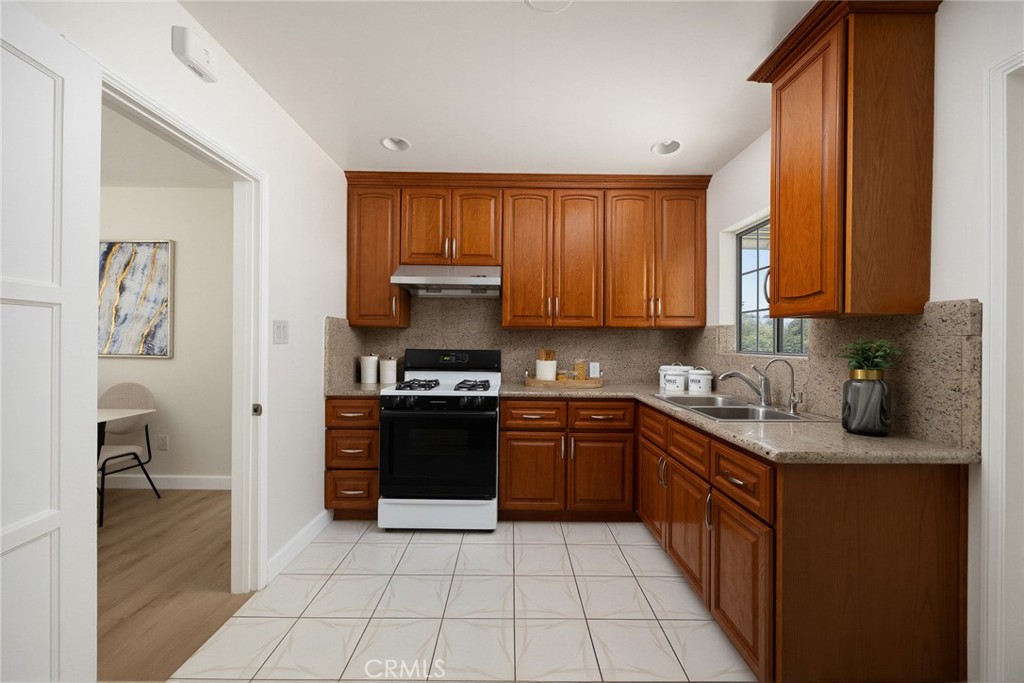 3943 Rio Hondo Property Photo 12
