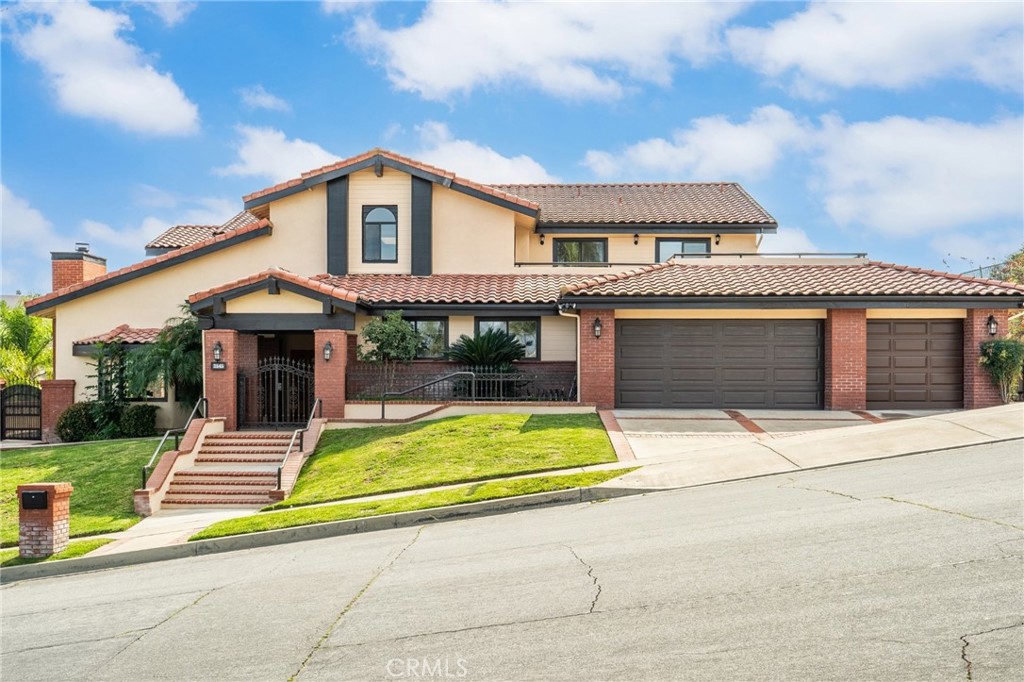 2545 Scenic Ridge Property Photo 3