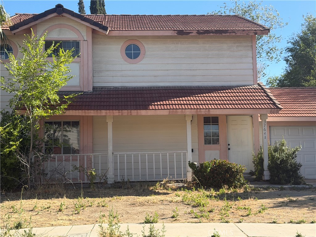 37641 Sandra Property Photo 2