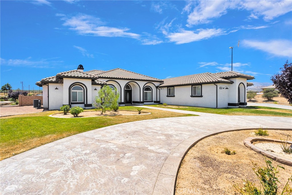 7381 Cygnet Road Property Photo 2