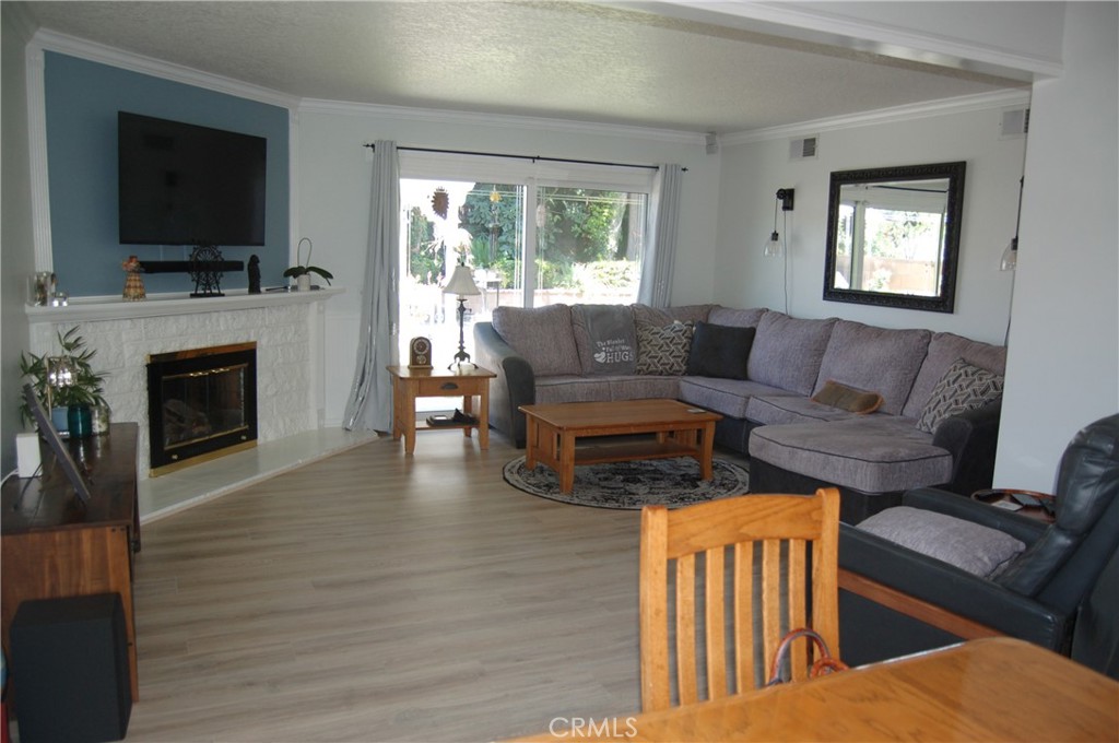 1339 Wesleyan Property Photo 5